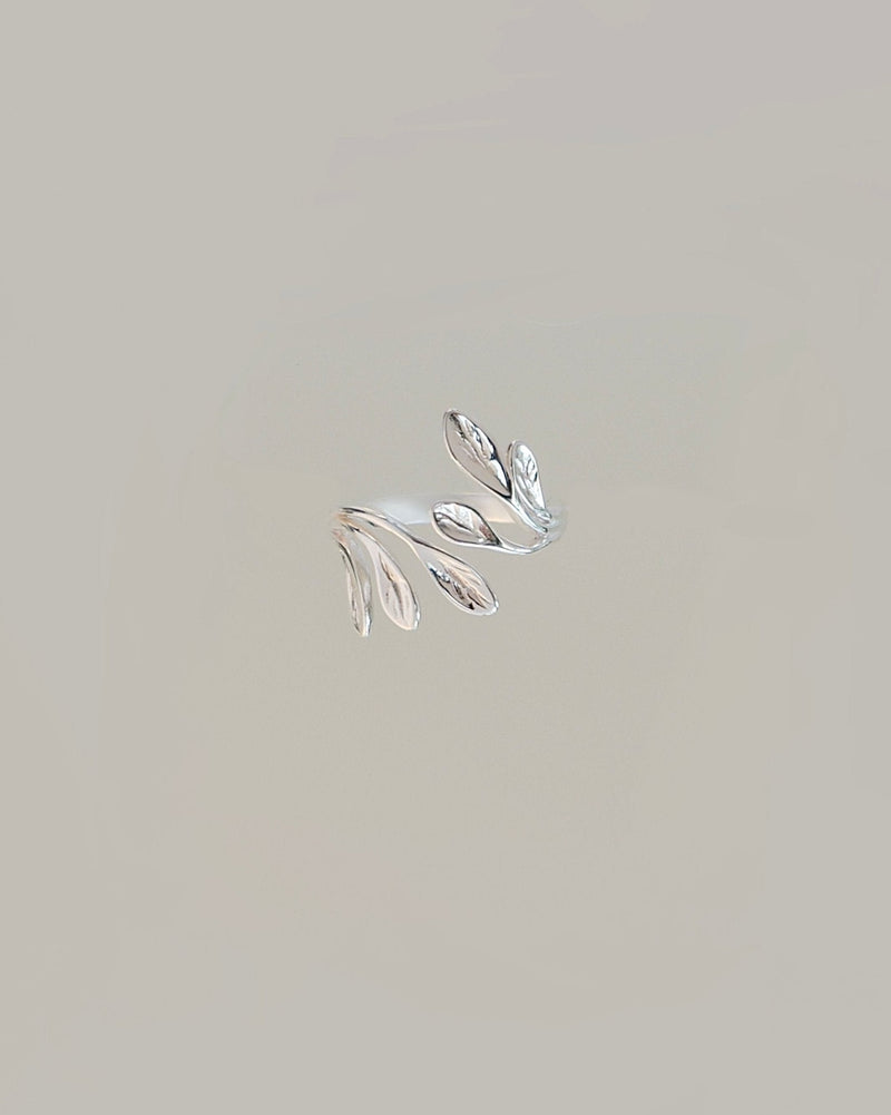 ARTEMIS SILVER RING