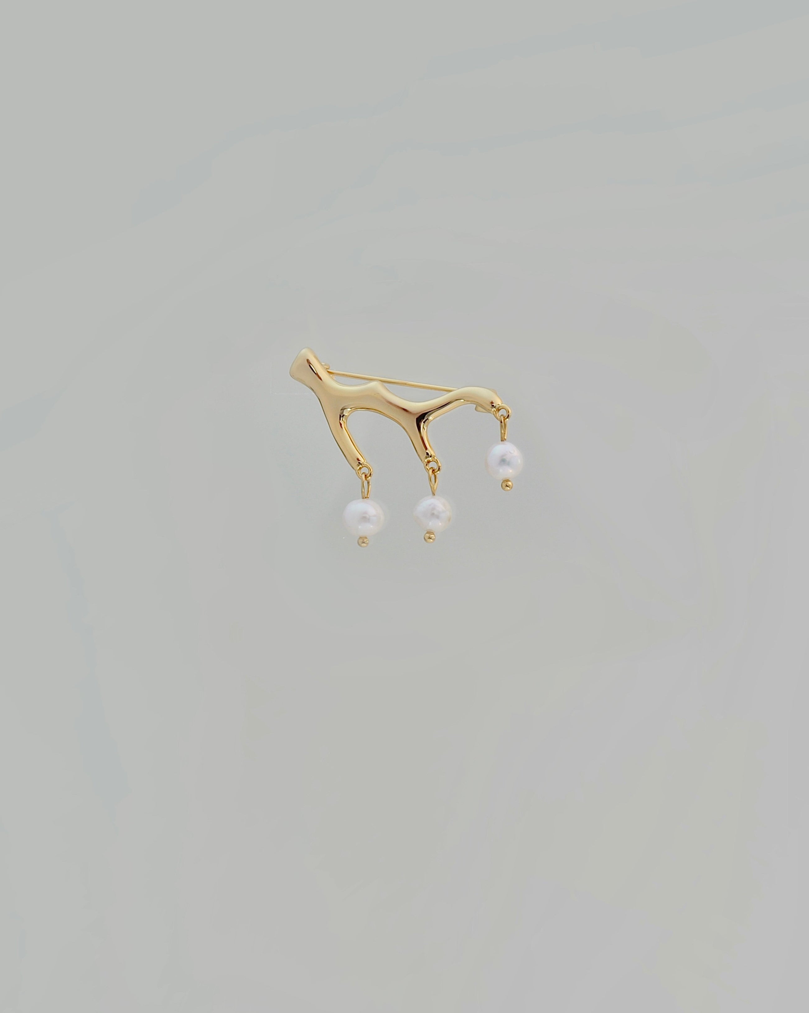 EVELYN BROOCH