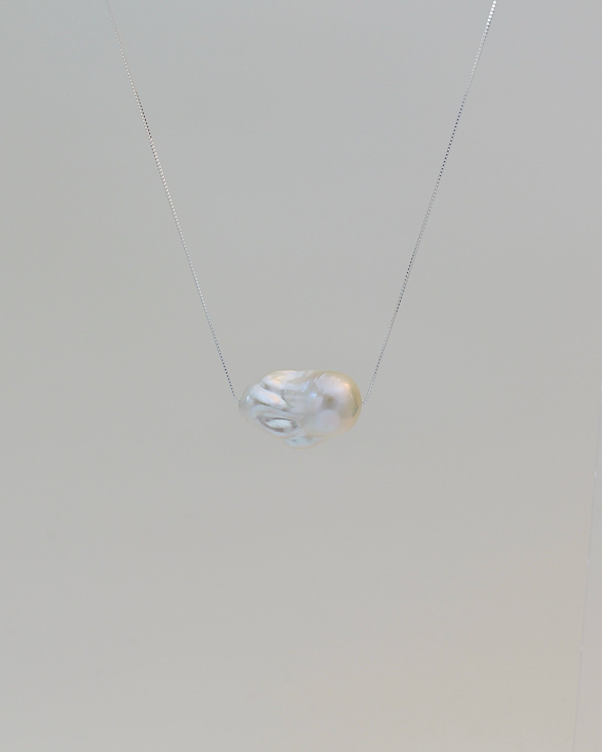 CLAUDIA NECKLACE