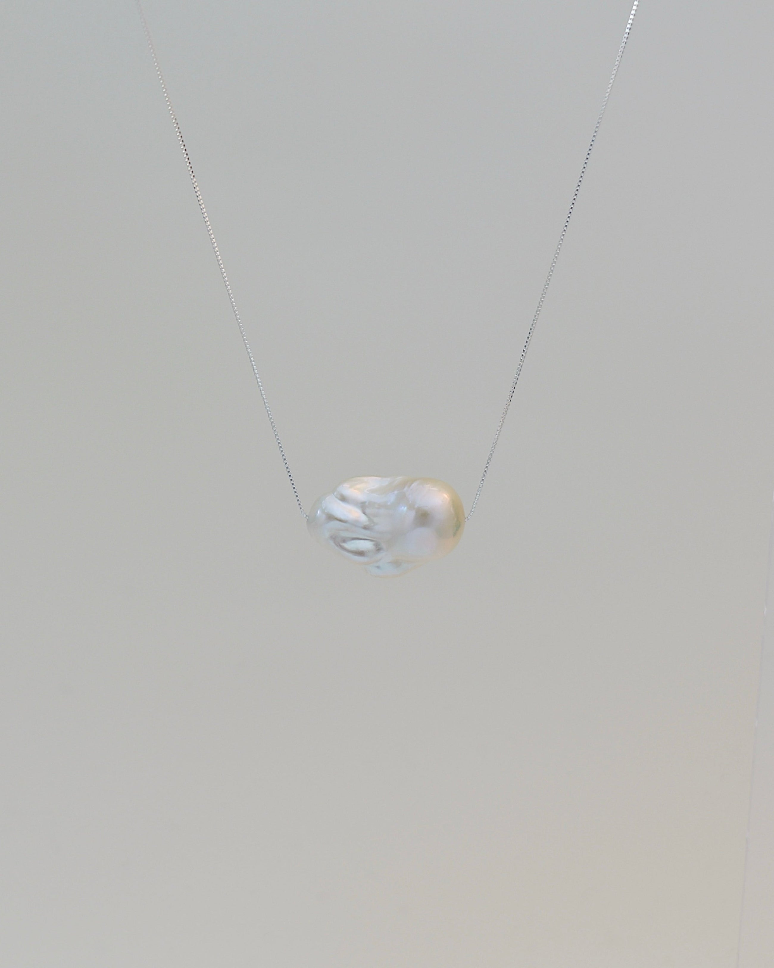 CLAUDIA NECKLACE